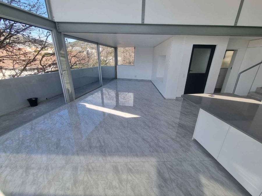 To Let 2 Bedroom Property for Rent in Tamboerskloof Western Cape